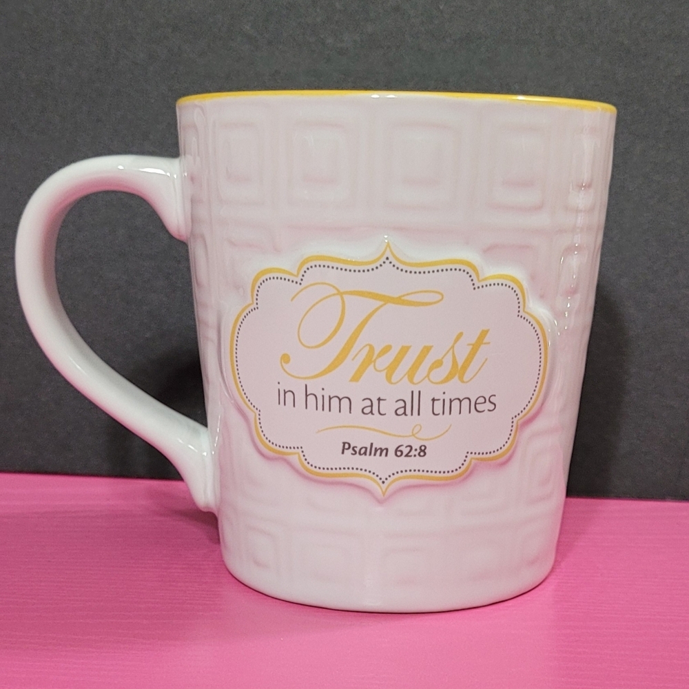 Inspirational White and Yellow Mug Psalm 62:8